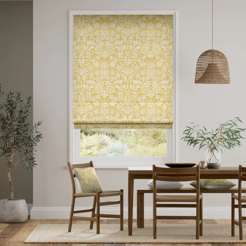 Get Patterned Roman Blinds For Dining Areas In All Over The Dubai